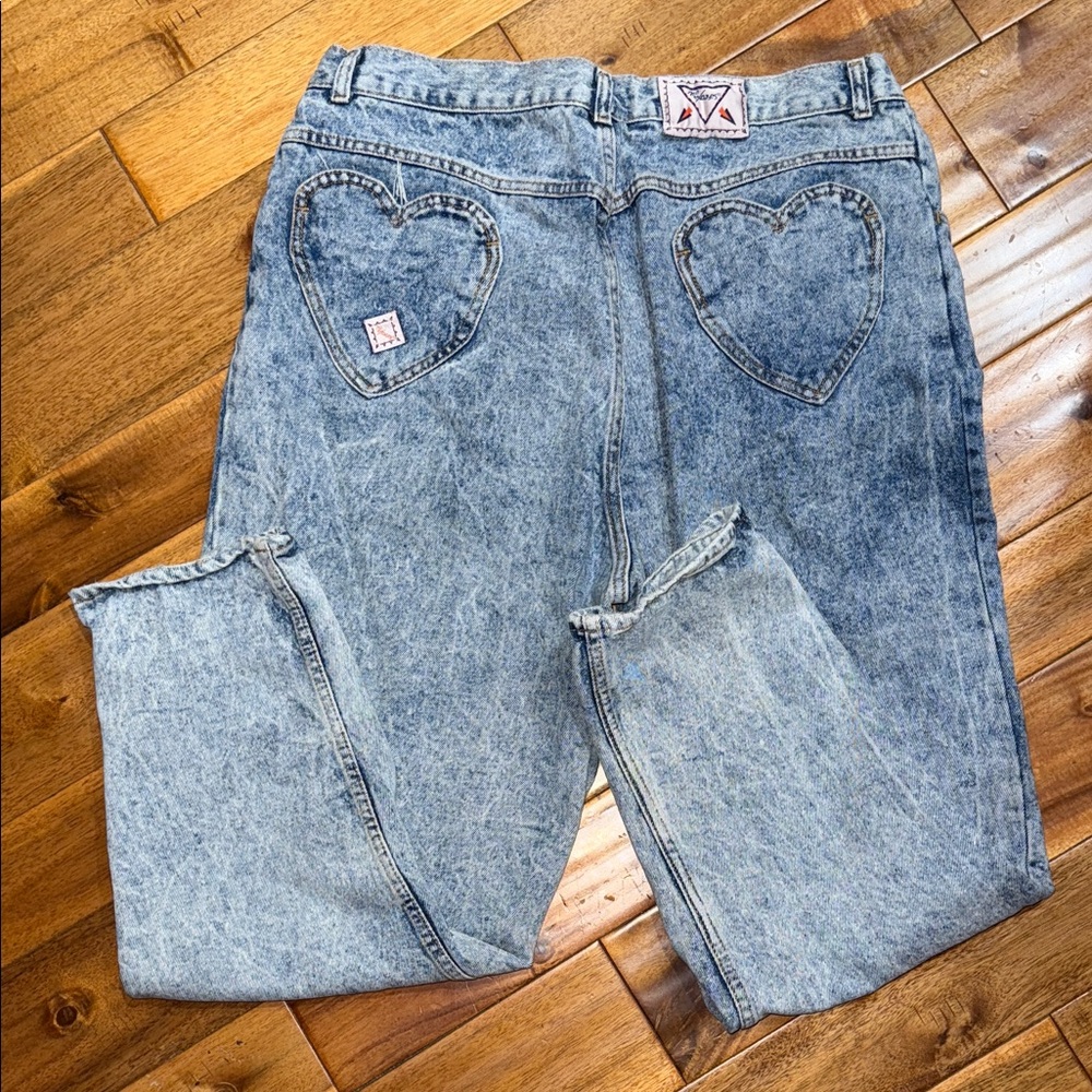 RARE No Excuses Heart Pocket Light Acid Wash Jeans